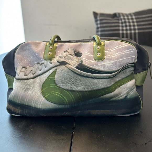 Nike green gym bag - Picture 7 of 8